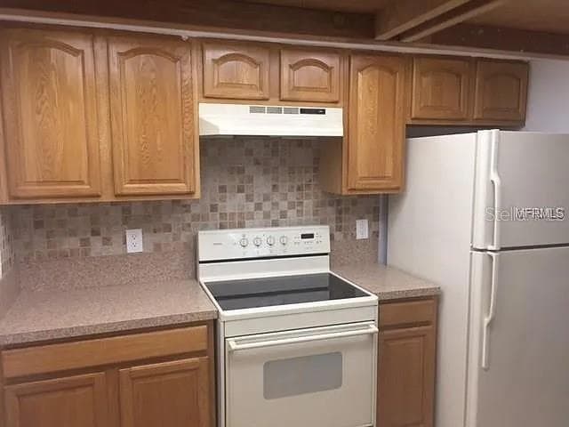 2621 COVE CAY DRIVE — photo 4 of 12