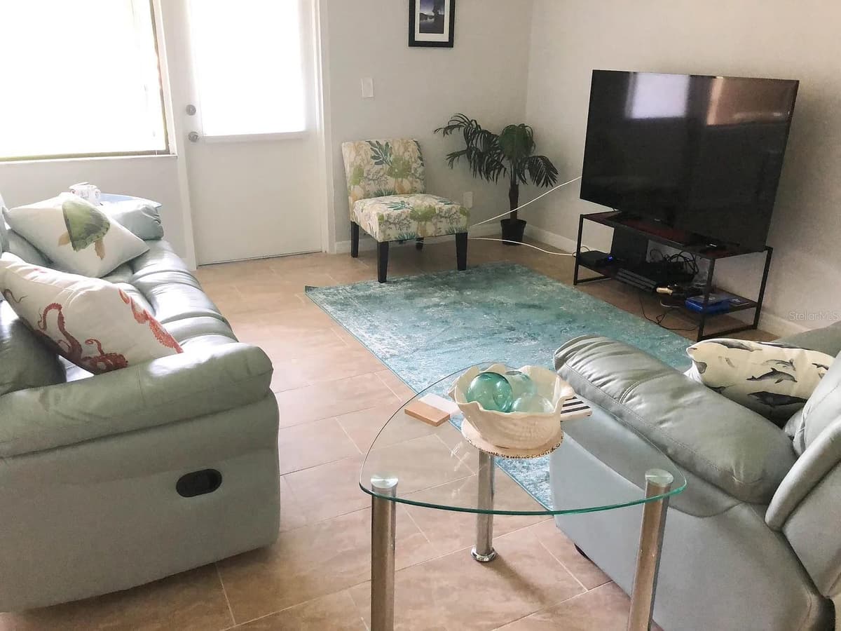 2621 COVE CAY DRIVE — photo 5 of 12