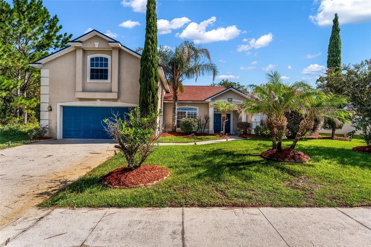 18 LEWISTON COURT — photo 6 of 58
