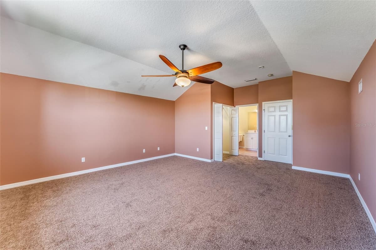 18 LEWISTON COURT — photo 43 of 58