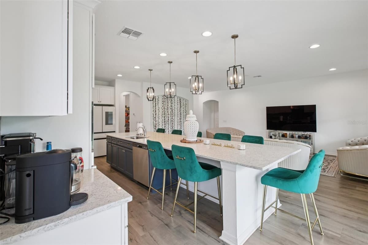9508 PYRENEES PLACE — photo 8 of 45