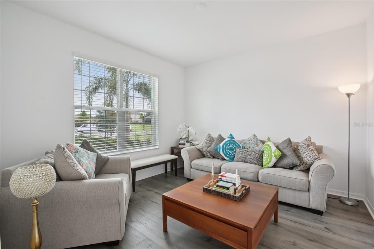 9508 PYRENEES PLACE — photo 13 of 45