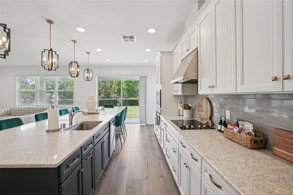 9508 PYRENEES PLACE — photo 9 of 45