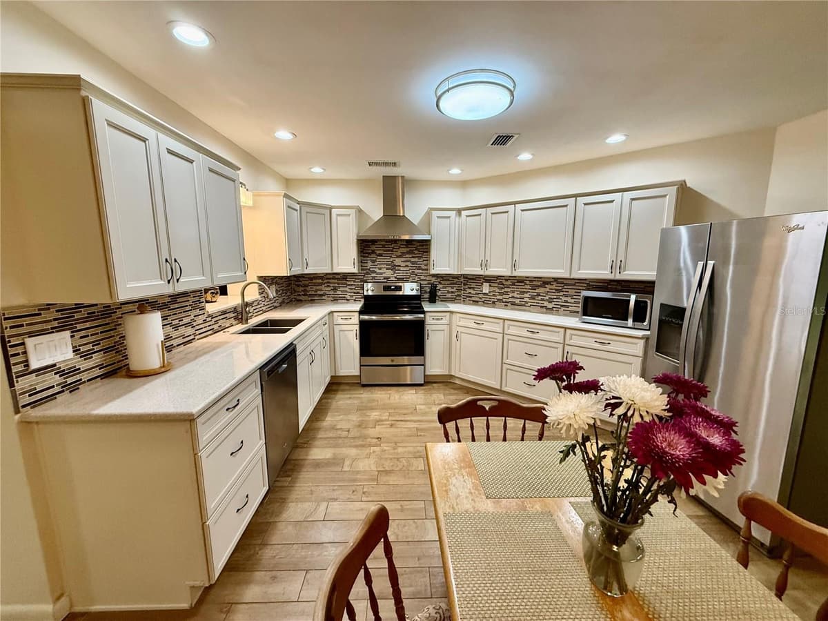 918 BAY BREEZE TERRACE — photo 10 of 100