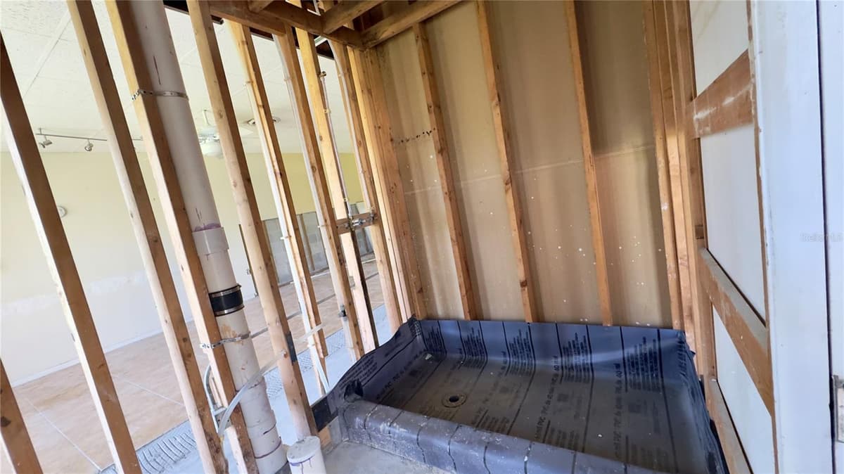 3136 HARBOR BOULEVARD — photo 10 of 18