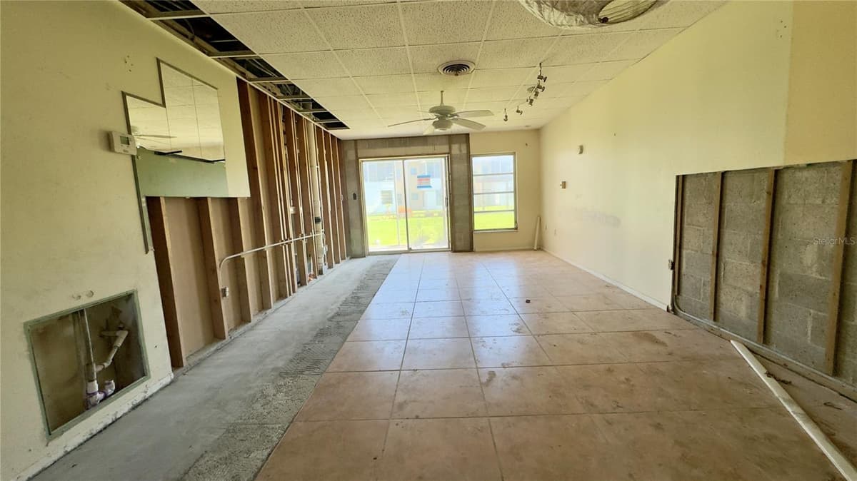 3136 HARBOR BOULEVARD — photo 5 of 18