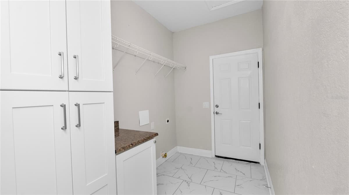 611 MORGAN ROAD — photo 43 of 86