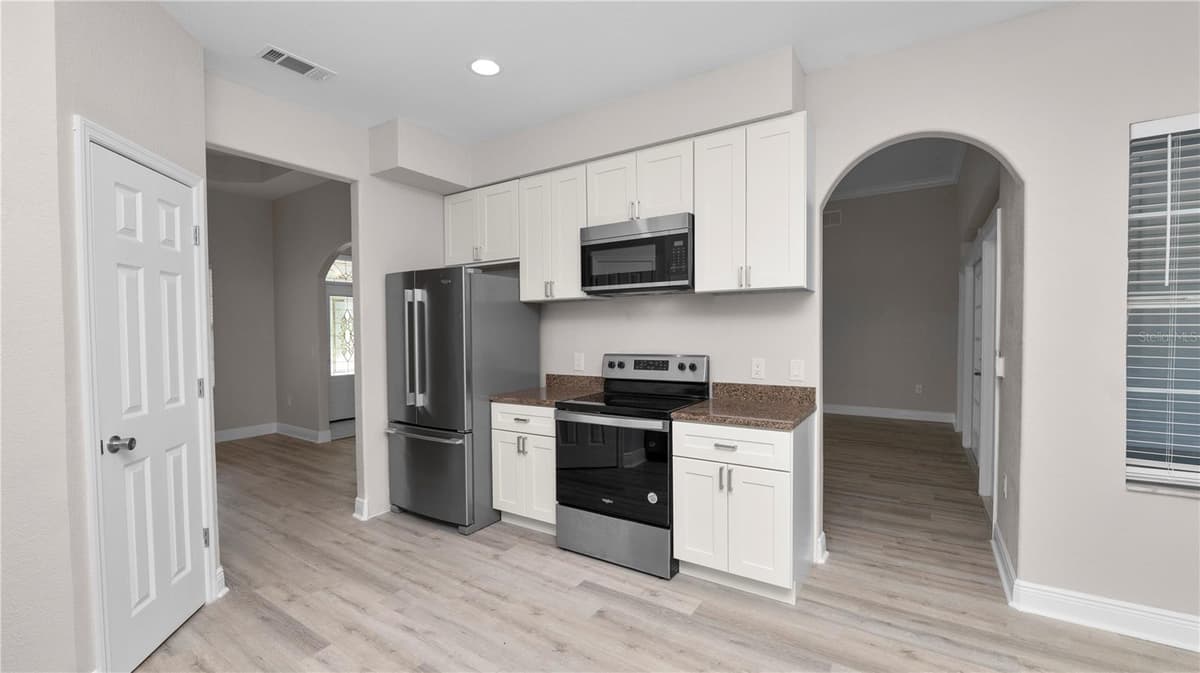 611 MORGAN ROAD — photo 17 of 86