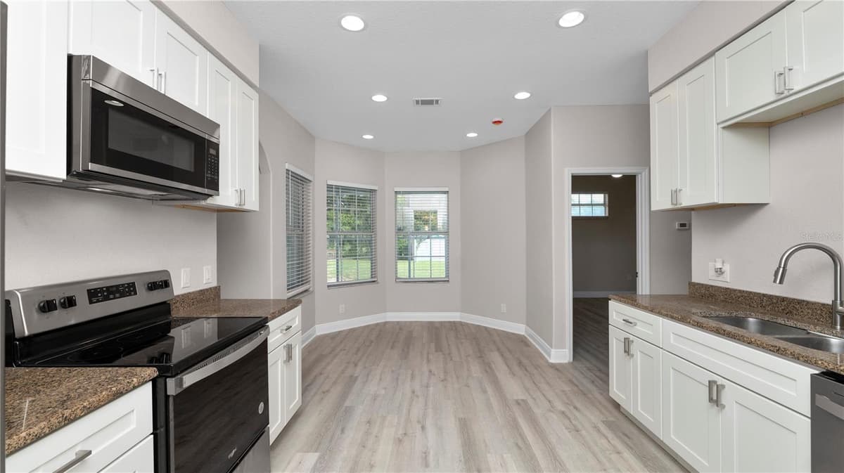 611 MORGAN ROAD — photo 19 of 86