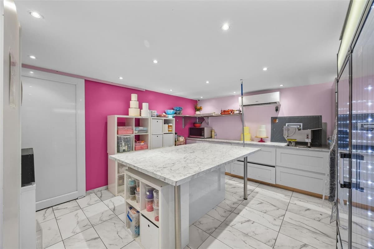 156 WINSTON CHURCHILL AVENUE — photo 14 of 15