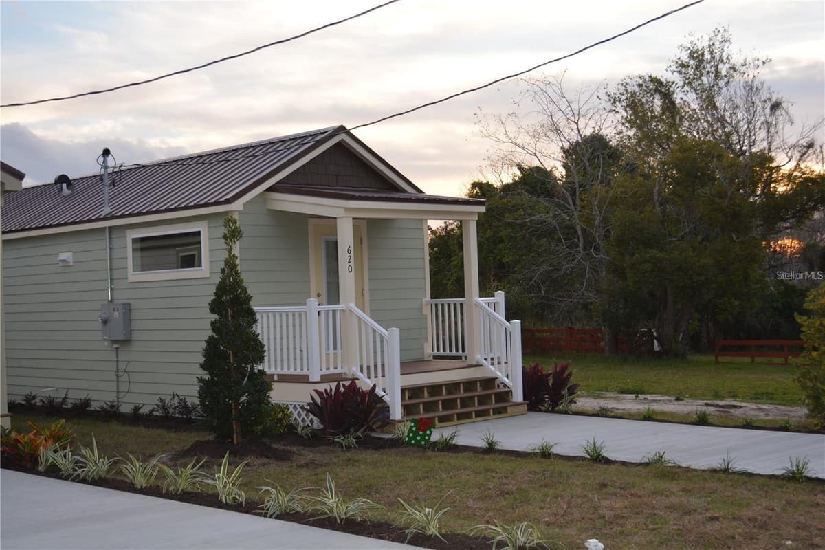 620 THIRD STREET — photo 1 of 25