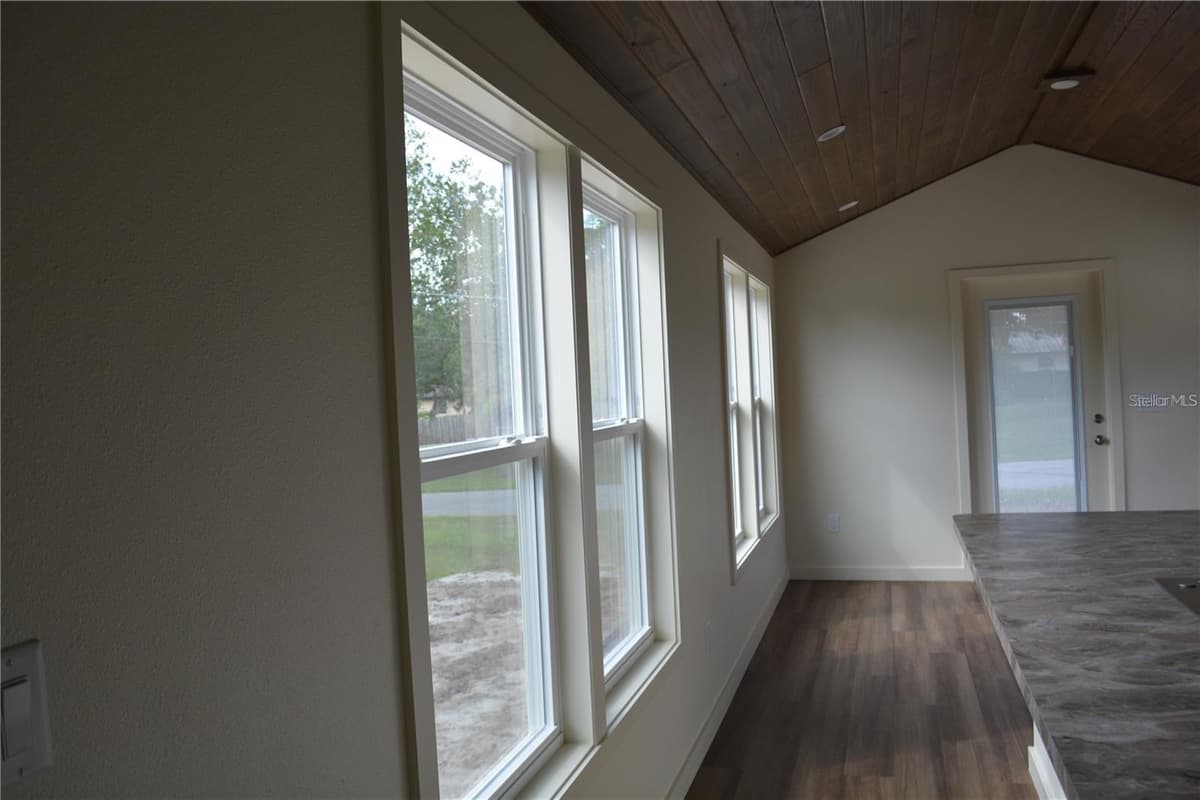 620 THIRD STREET — photo 10 of 25