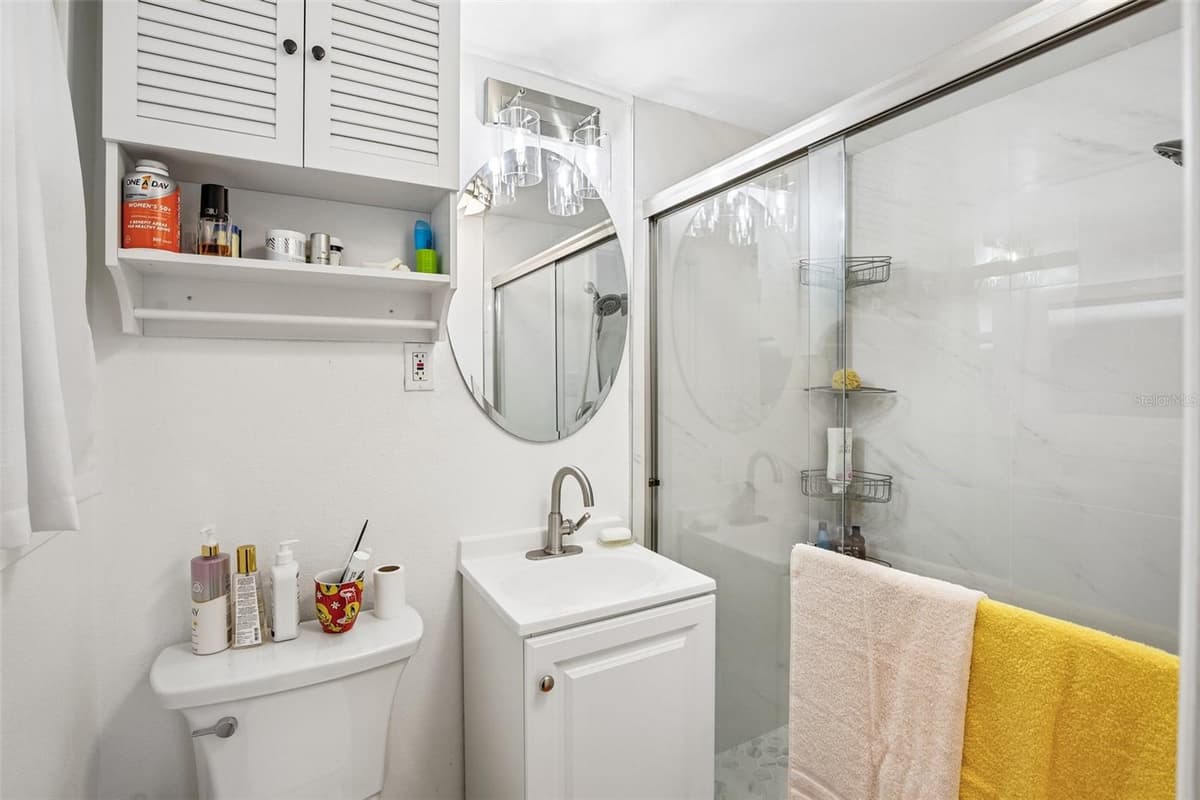 806 BLUE HERON BOULEVARD — photo 14 of 33