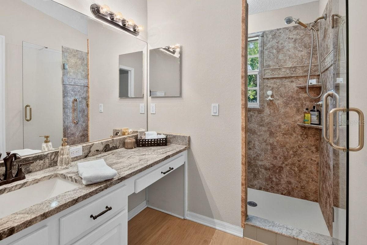648 SPRING LAKE CIRCLE — photo 22 of 56