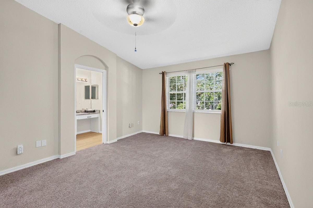 648 SPRING LAKE CIRCLE — photo 18 of 56
