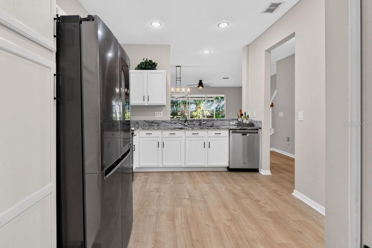 648 SPRING LAKE CIRCLE — photo 12 of 56