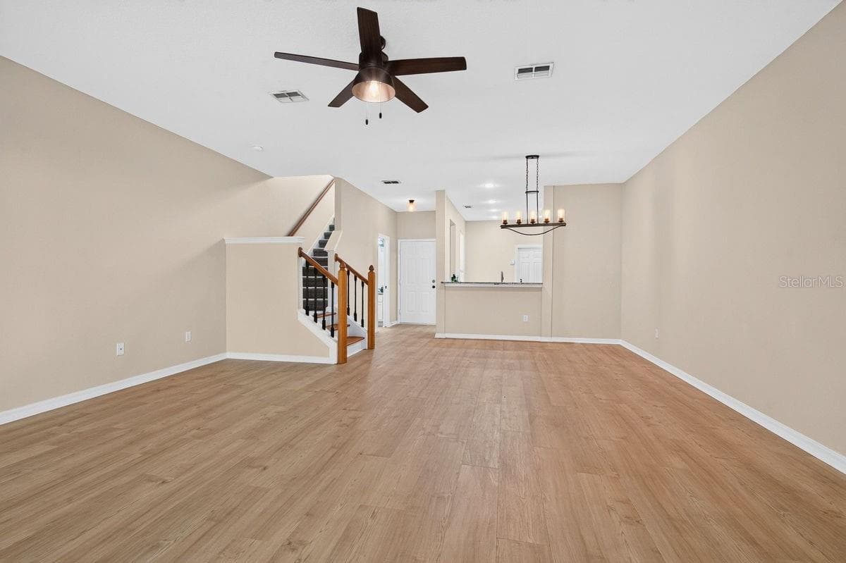 648 SPRING LAKE CIRCLE — photo 29 of 56