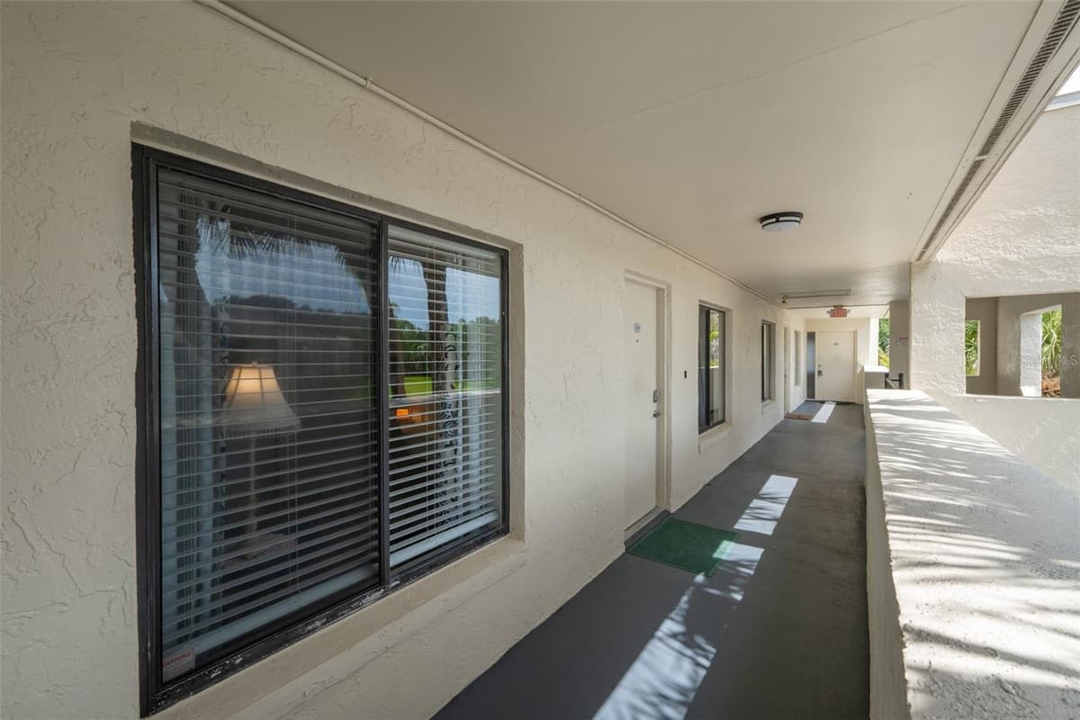 200 INTERNATIONAL DRIVE — photo 22 of 38