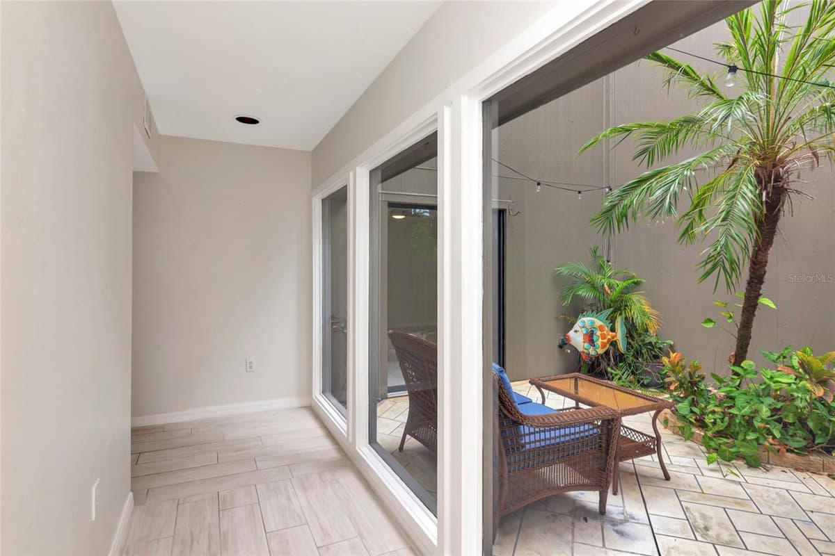 108 WOODLAND PLACE — photo 21 of 50