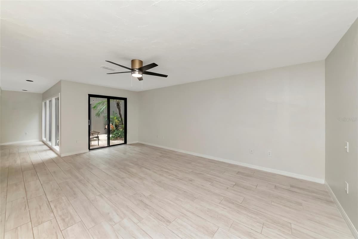 108 WOODLAND PLACE — photo 12 of 50