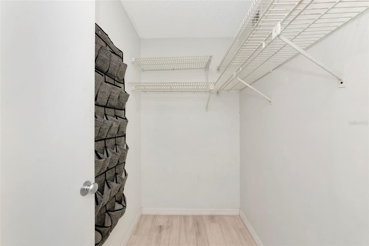 108 WOODLAND PLACE — photo 33 of 50