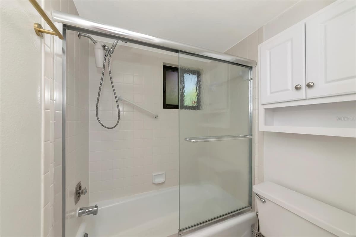 108 WOODLAND PLACE — photo 32 of 50
