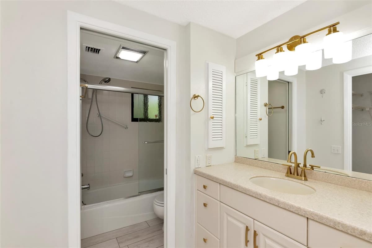 108 WOODLAND PLACE — photo 30 of 50