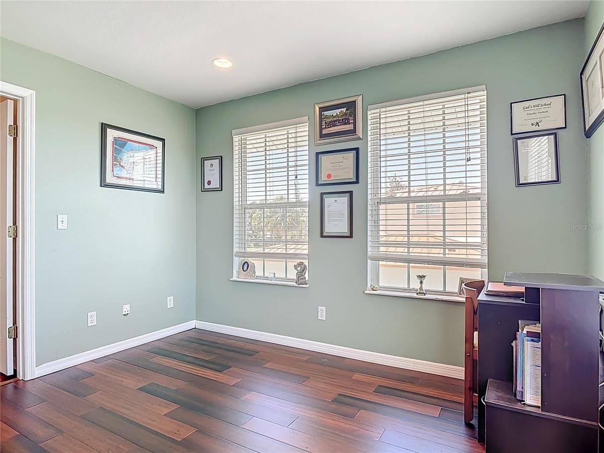 1205 RIVERSIDE DRIVE — photo 37 of 64