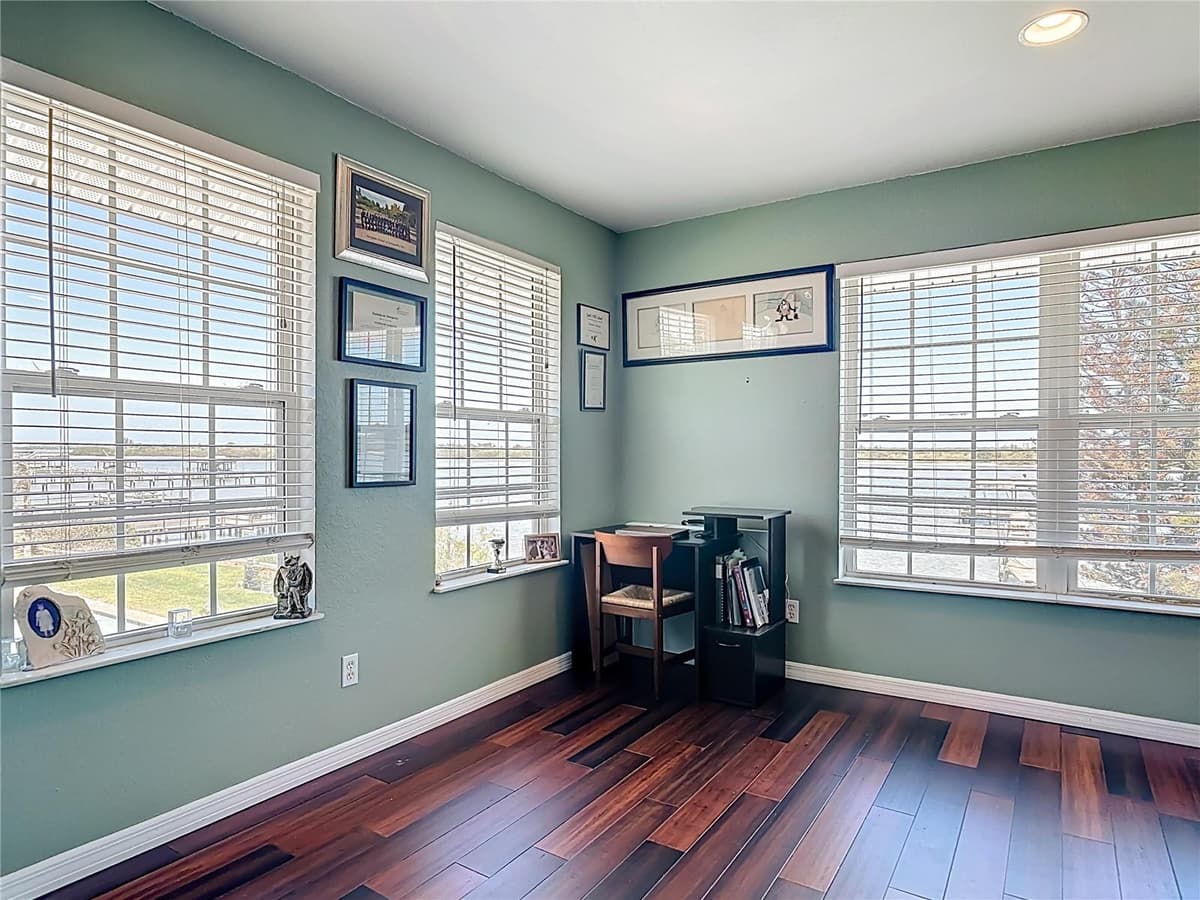 1205 RIVERSIDE DRIVE — photo 36 of 64