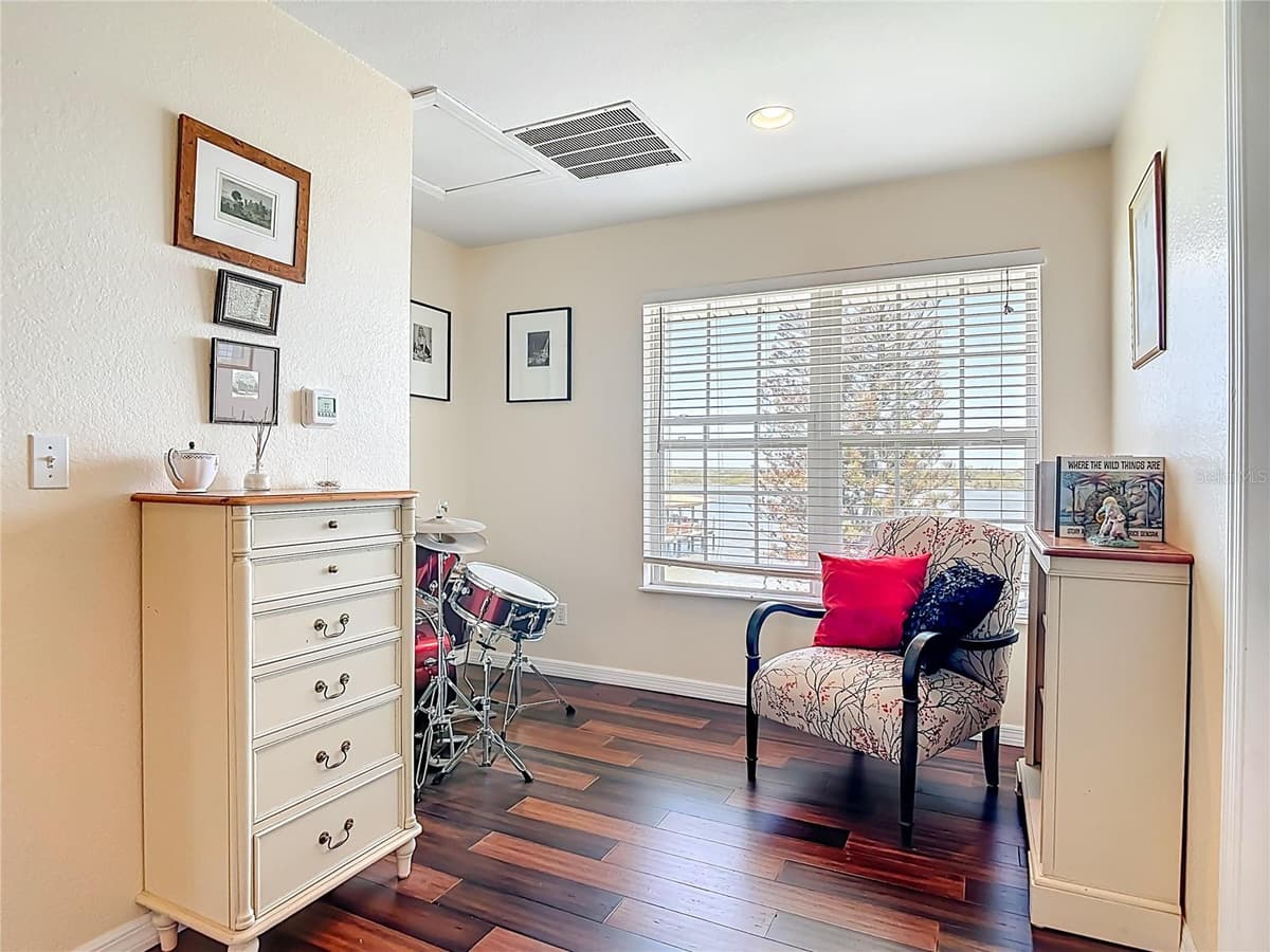 1205 RIVERSIDE DRIVE — photo 42 of 64