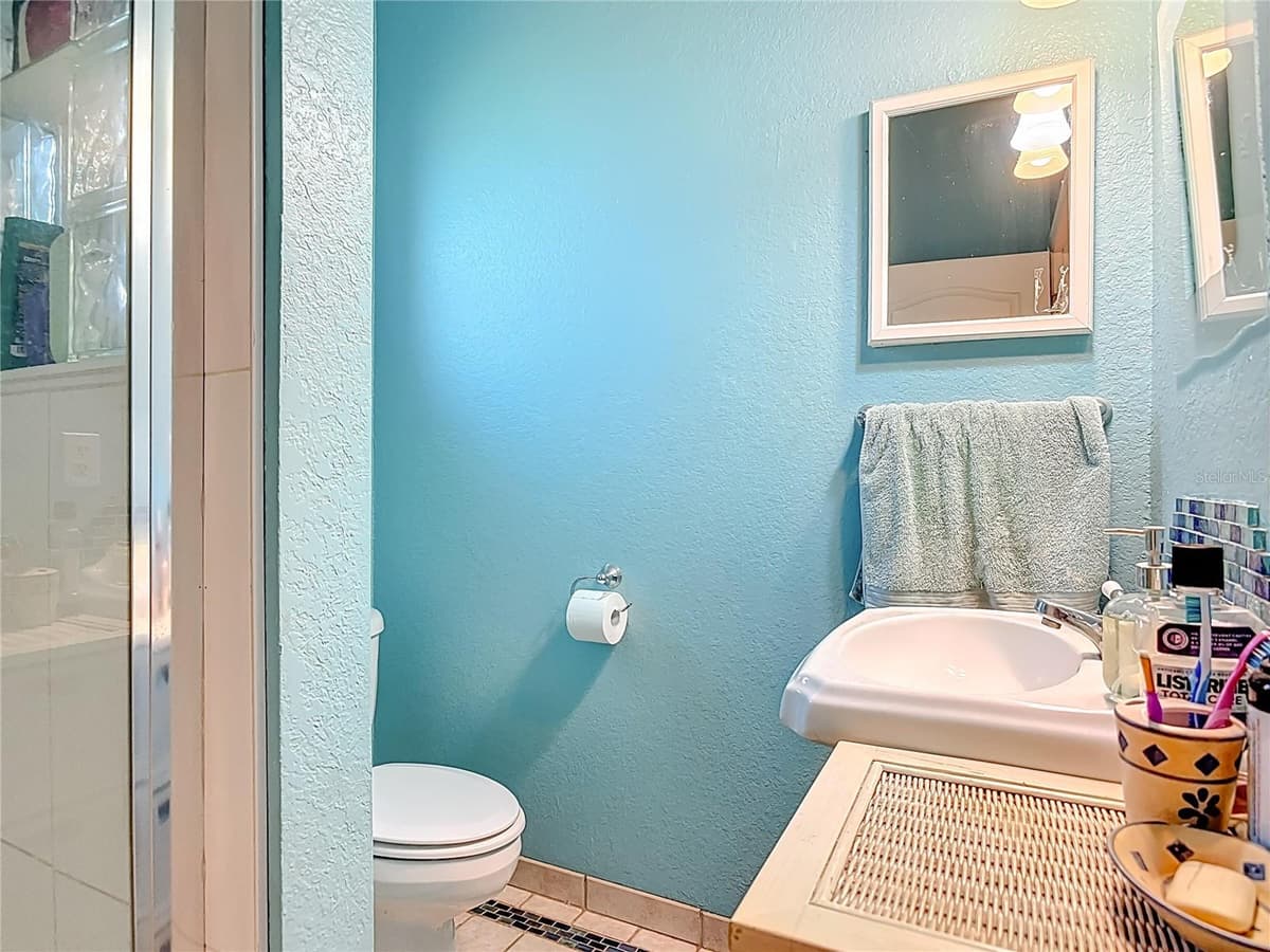 1205 RIVERSIDE DRIVE — photo 51 of 64