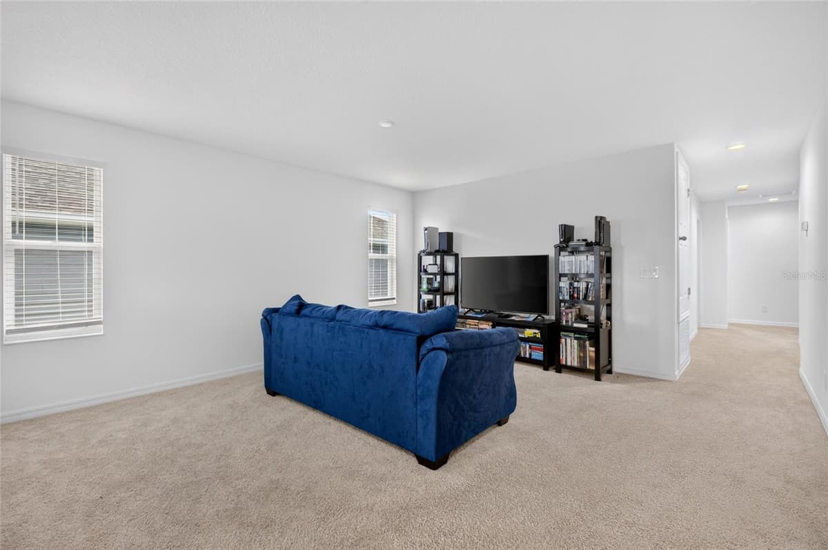 6809 SERPENT HAWK LANE — photo 24 of 68