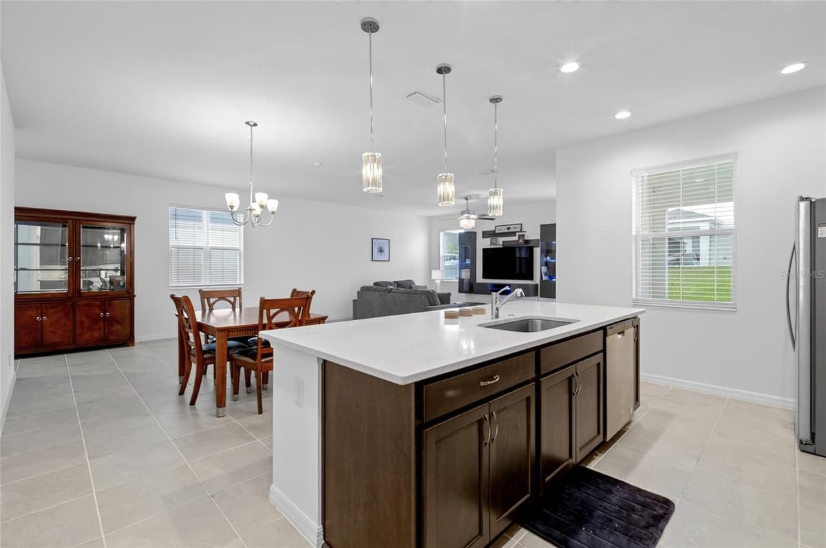 6809 SERPENT HAWK LANE — photo 16 of 68