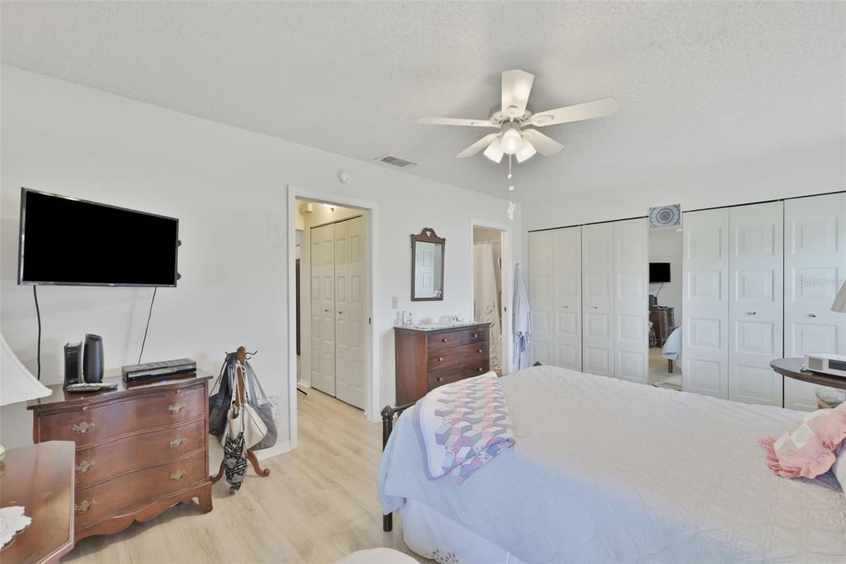 2229 GREENHAVEN DRIVE — photo 18 of 83