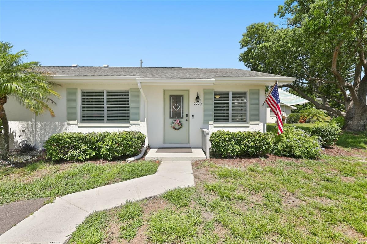 2229 GREENHAVEN DRIVE — photo 1 of 83