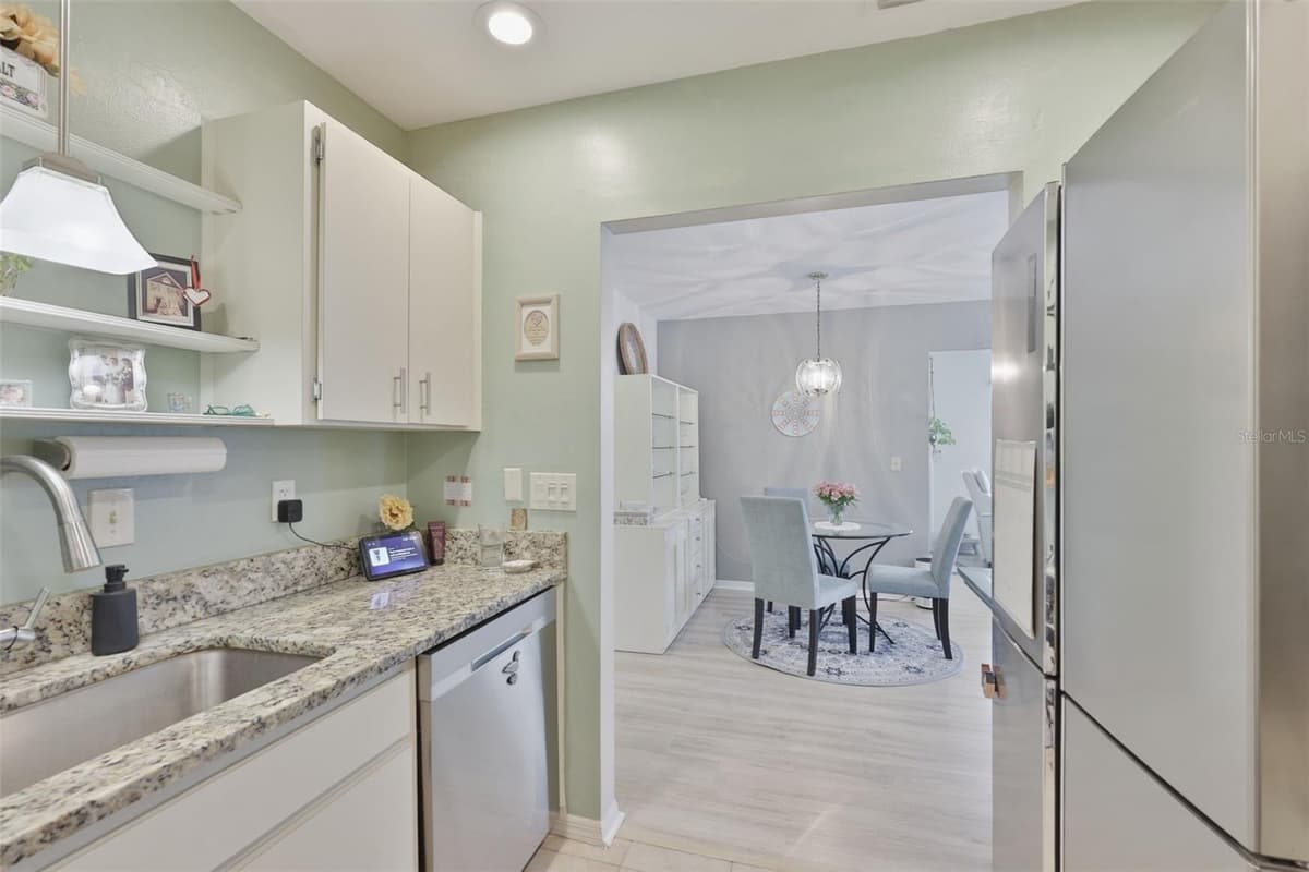 2229 GREENHAVEN DRIVE — photo 13 of 83