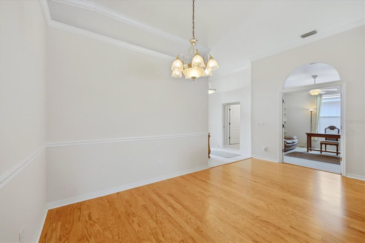 8492 IDLEWOOD COURT — photo 22 of 63