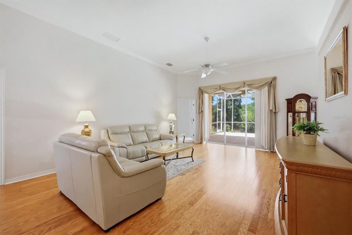 8492 IDLEWOOD COURT — photo 14 of 63