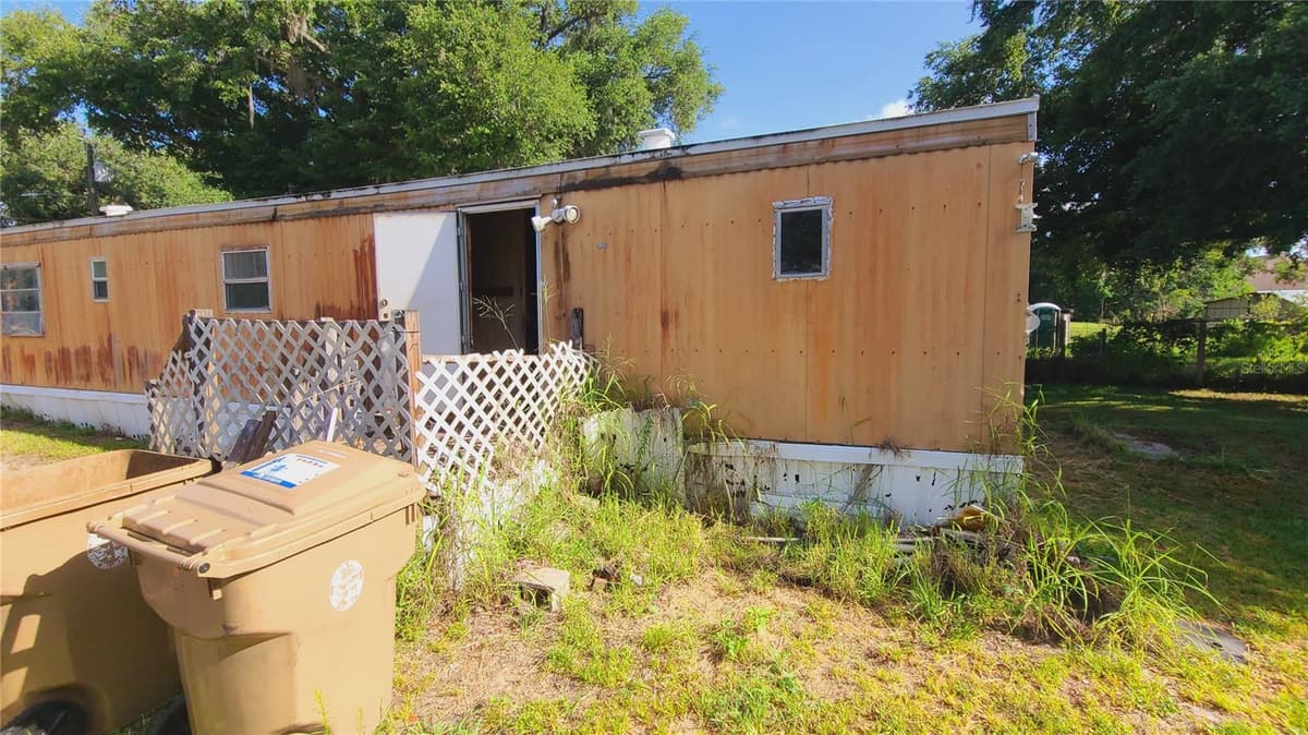 1683 MAGNOLIA LANE — photo 40 of 67