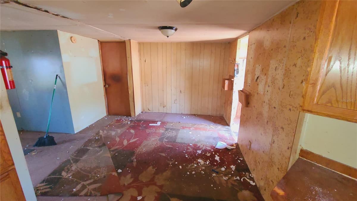 1683 MAGNOLIA LANE — photo 26 of 67