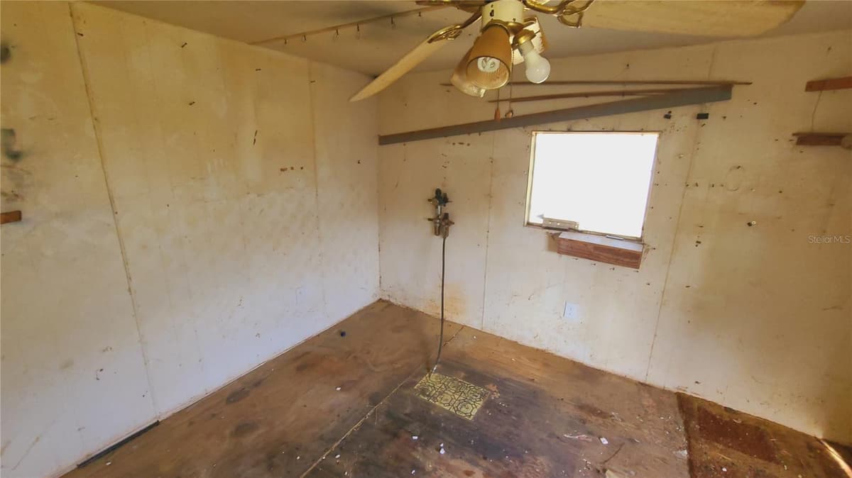 1683 MAGNOLIA LANE — photo 9 of 67