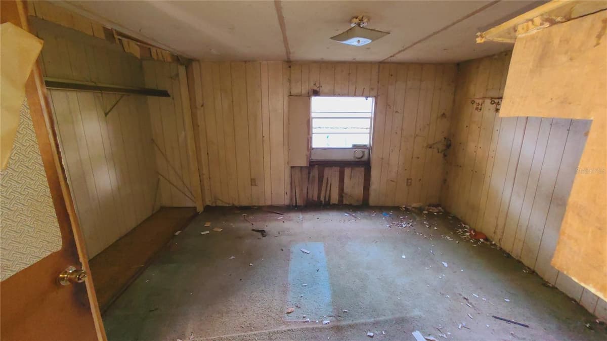 1683 MAGNOLIA LANE — photo 38 of 67