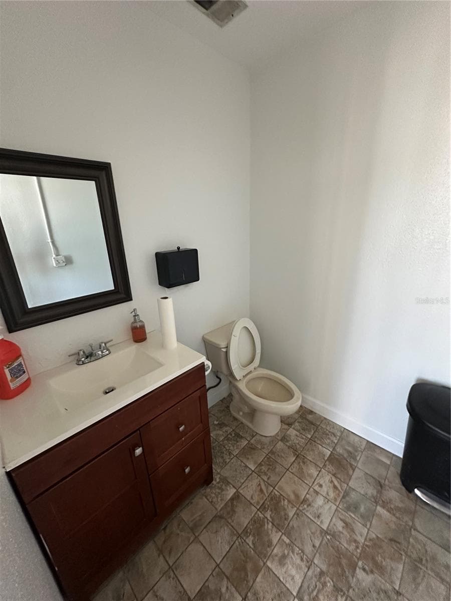 2254 TAMIAMI TRAIL — photo 12 of 14