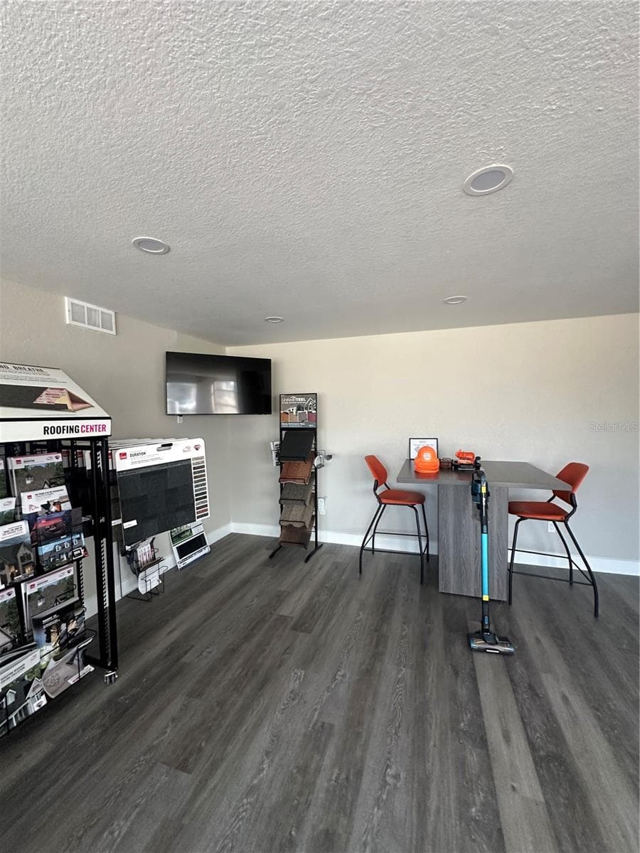 2254 TAMIAMI TRAIL — photo 9 of 14