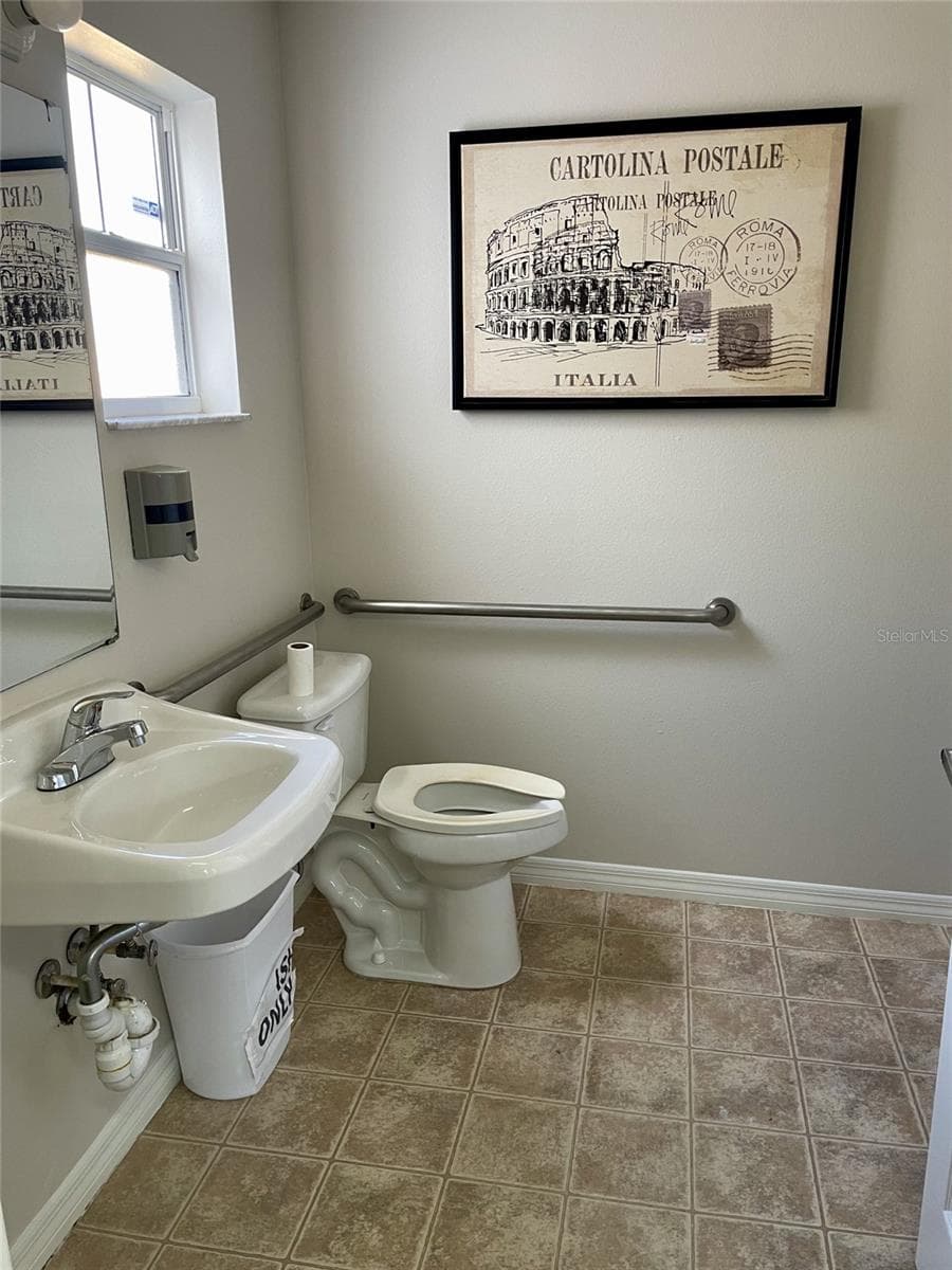 111 RANDOLPH AVENUE — photo 8 of 21