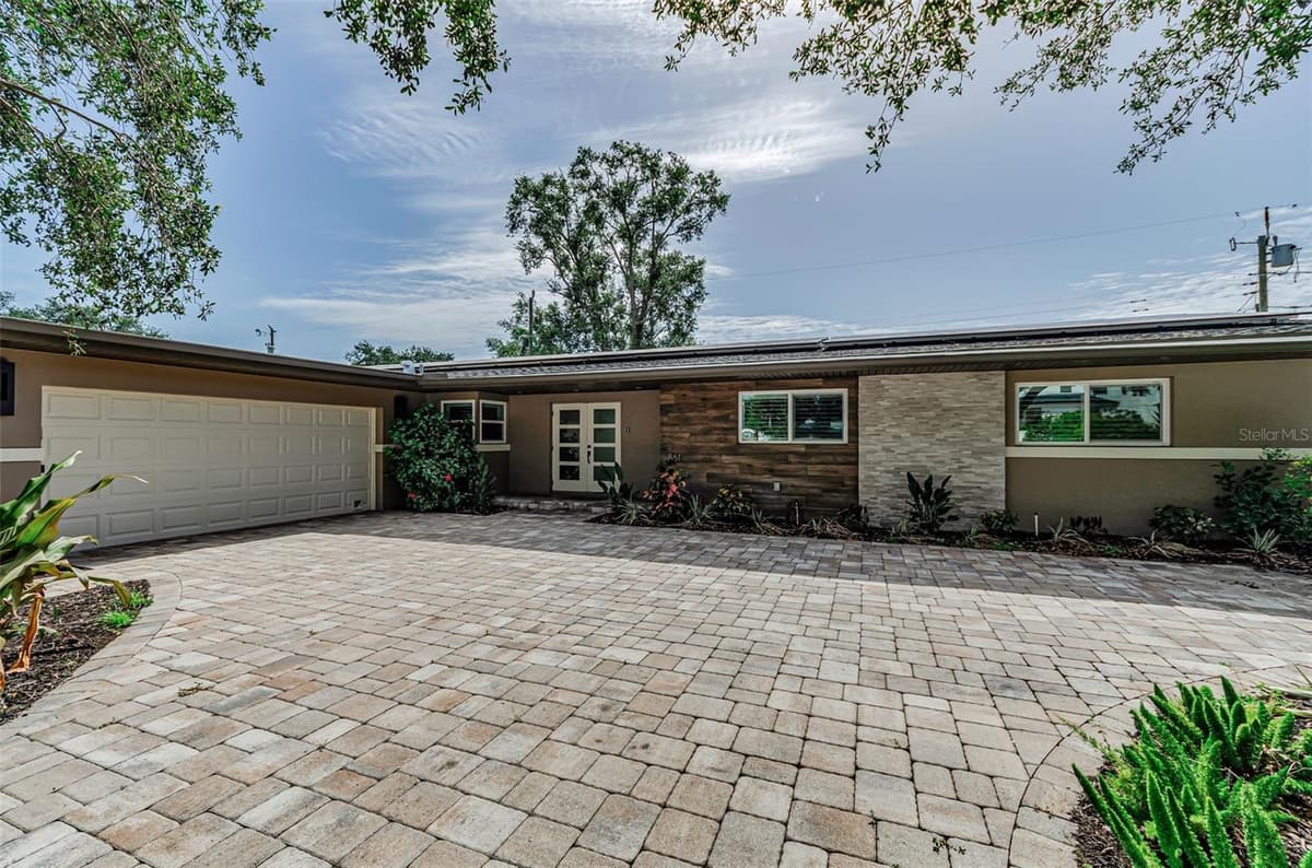 861 RAFAEL BOULEVARD — photo 6 of 51
