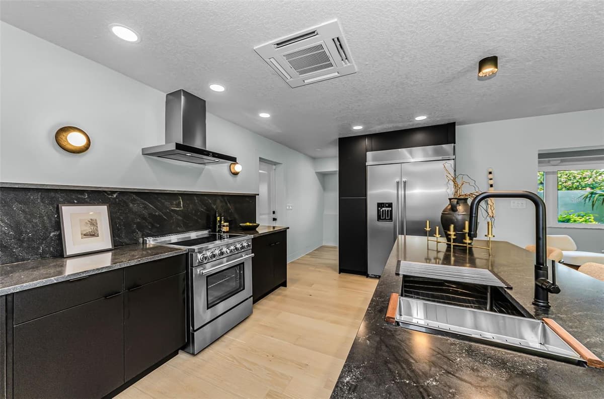 861 RAFAEL BOULEVARD — photo 17 of 51