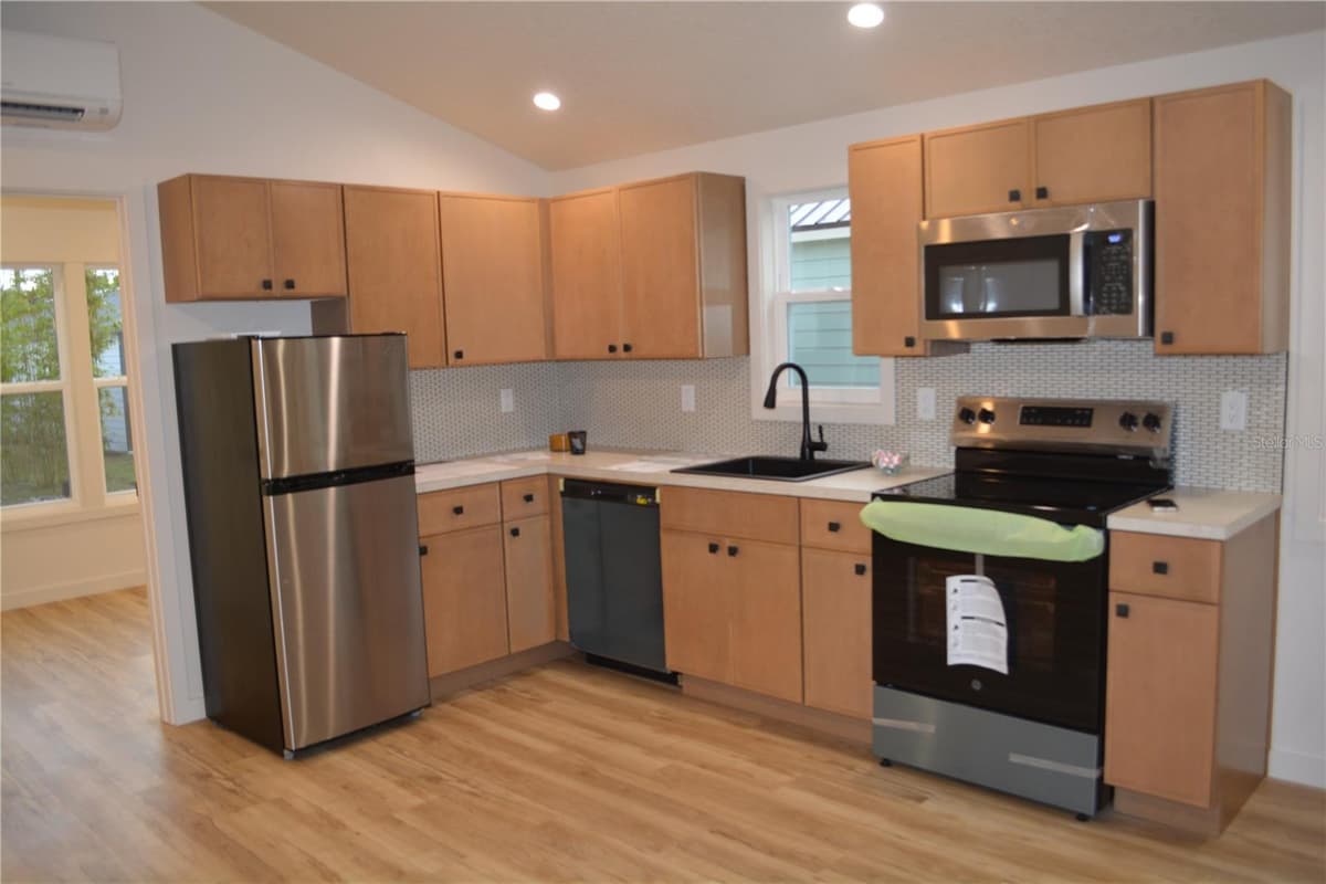 630 THIRD STREET STREET — photo 3 of 14
