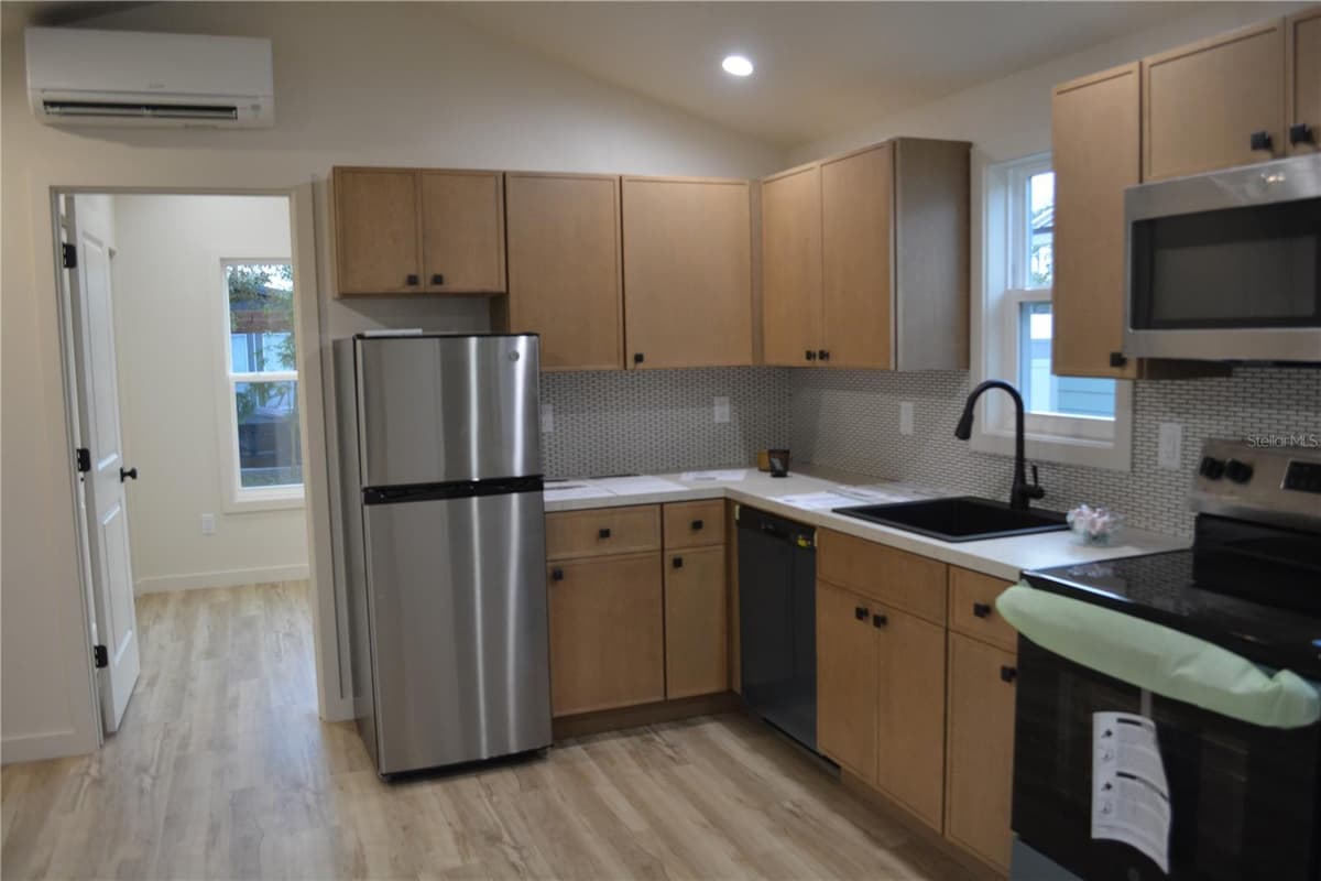 630 THIRD STREET STREET — photo 6 of 14