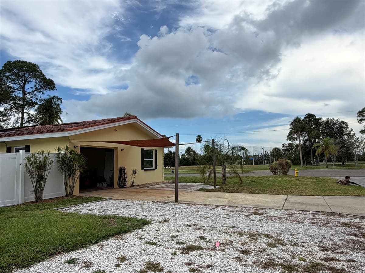 623 PALM BOULEVARD — photo 4 of 23